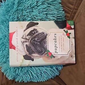 PUPcakes Christmas Novel, Hardback